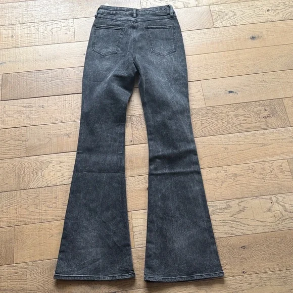LNDN Flare Leg Women's Jeans Vintage Black Wash - Picture 2 of 5